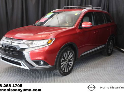 Used 2019 Mitsubishi Outlander FWD image 3
