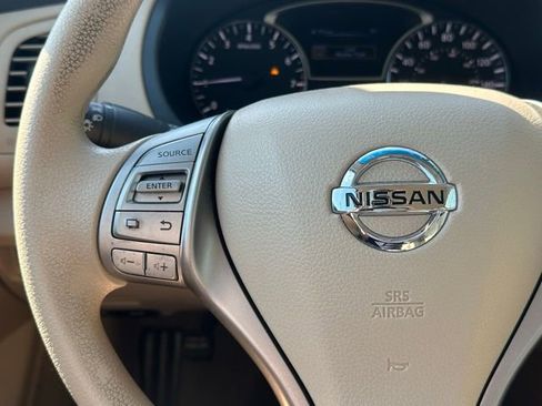 Used 2014 Nissan Altima 2.5 S w/ Display Audio Package FWD image 19