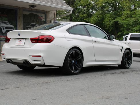Used 2018 BMW M4 Coupe RWD image 7