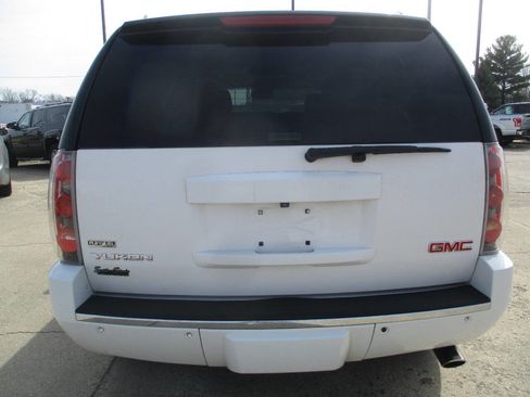 Used 2012 GMC Yukon Denali image 5