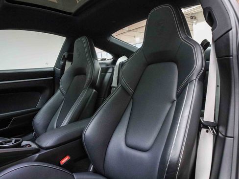 Used 2024 Porsche 911 Carrera S image 5