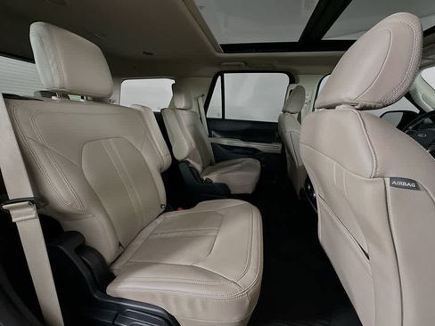 Certified 2023 Ford Expedition Limited RWD image 34