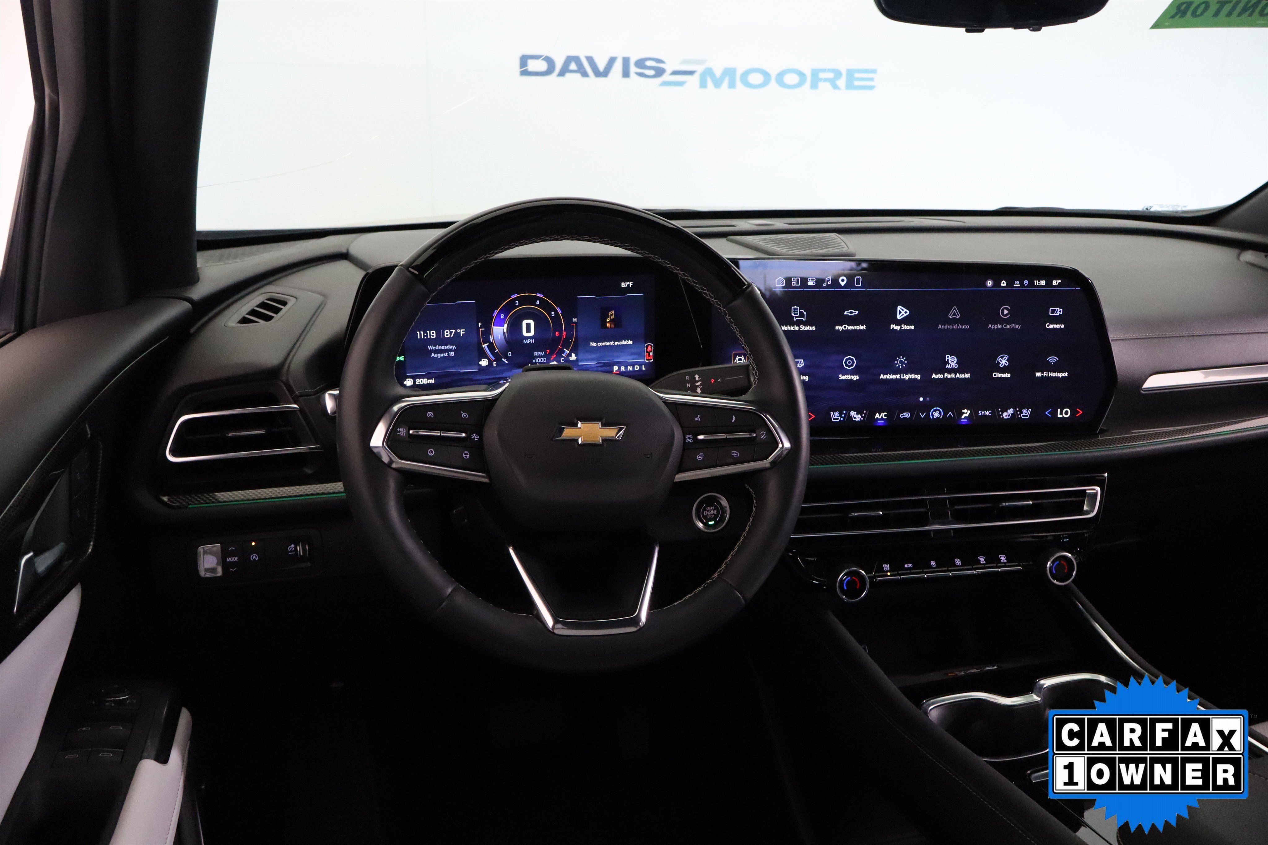 Used 2026 Chevrolet Traverse High Country w/ LPO, Floor Liner Package FWD image 16
