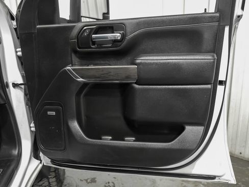 Used 2022 Chevrolet Silverado 2500 LTZ w/ LTZ Convenience Package AWD/4WD image 43