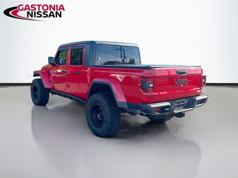 Used 2020 Jeep Gladiator Overland AWD/4WD image 6