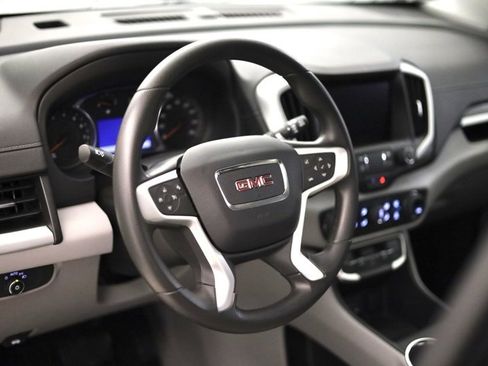 Used 2023 GMC Terrain SLE w/ Driver Convenience Package image 12