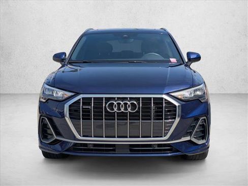 Used 2022 Audi Q3 2.0T Premium w/ Convenience Package image 2