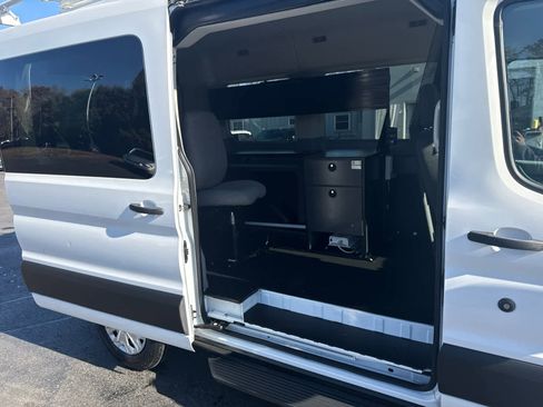 Used 2019 Ford Transit 150 XLT image 13