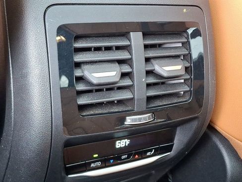 Used 2022 BMW X3 xDrive30i w/ Convenience Package w/ZPA image 11