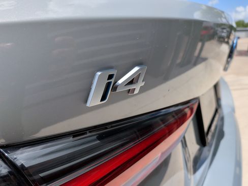 Used 2022 BMW i4 eDrive40 w/ M Sport Package RWD image 39