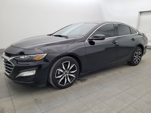 Used 2025 Chevrolet Malibu RS FWD image 2