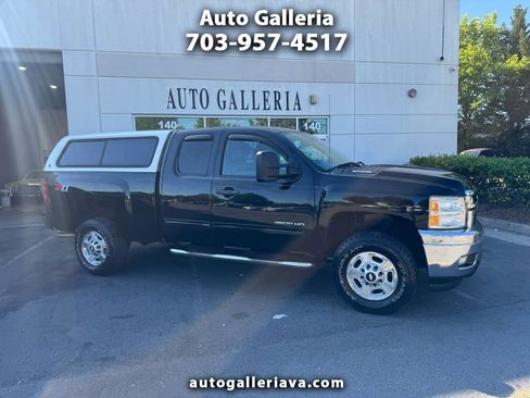 Used 2011 Chevrolet Silverado 2500 LT w/ Interior Plus Package AWD/4WD image 1