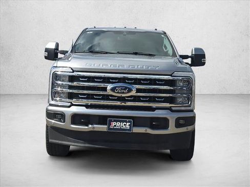 Used 2023 Ford F250 Lariat w/ Lariat Ultimate Package AWD/4WD image 2