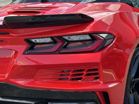 Used 2025 Chevrolet Corvette E-Ray AWD/4WD image 11