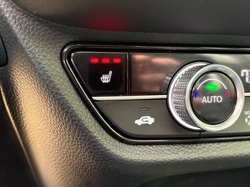 Used 2023 Honda HR-V EX-L image 14