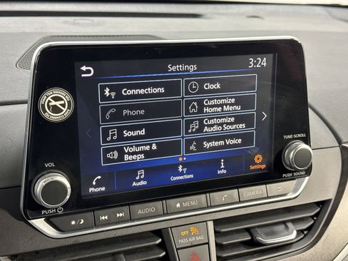 Used 2023 Nissan Altima 2.5 SV image 22