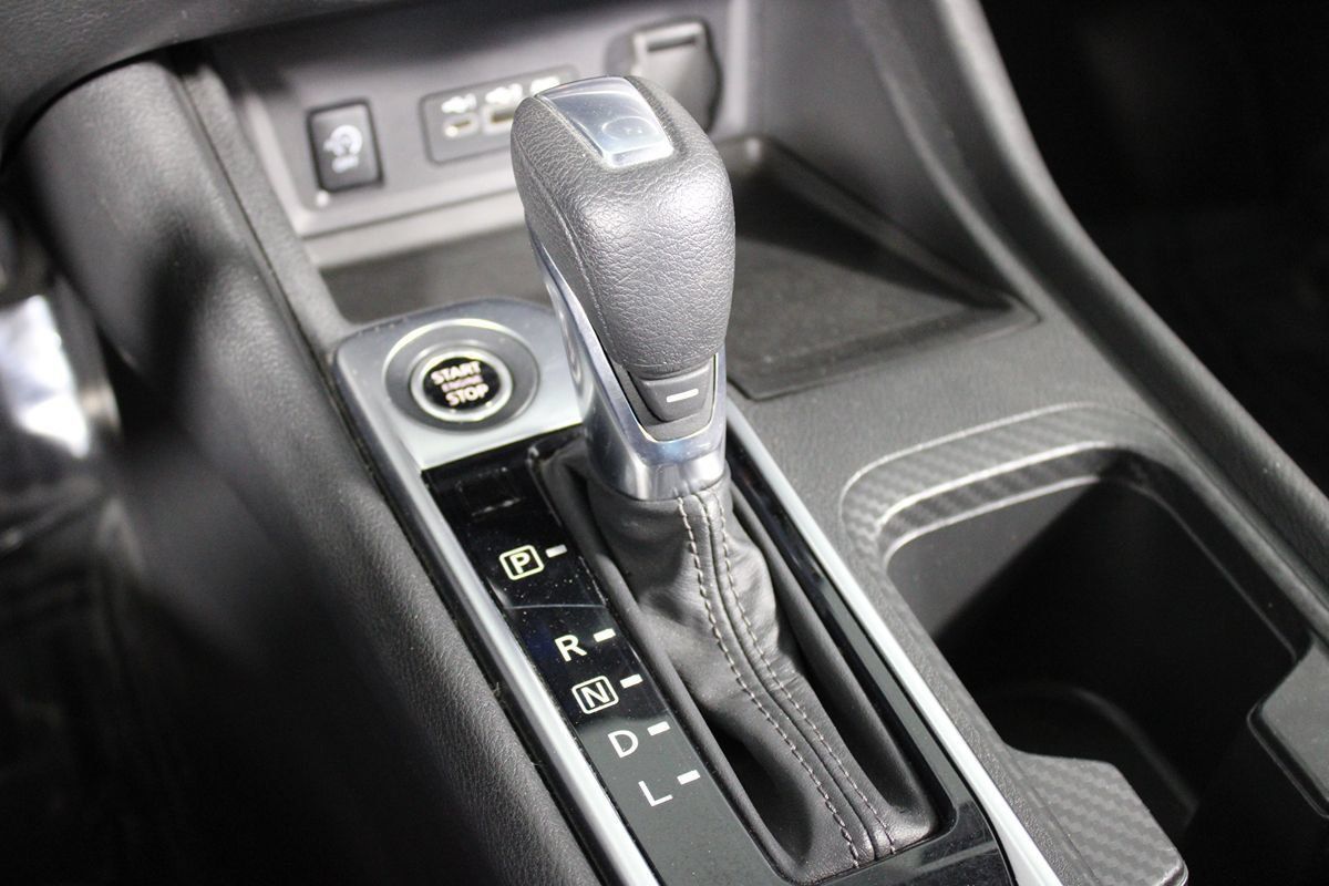 Used 2024 Nissan Sentra SV FWD image 19