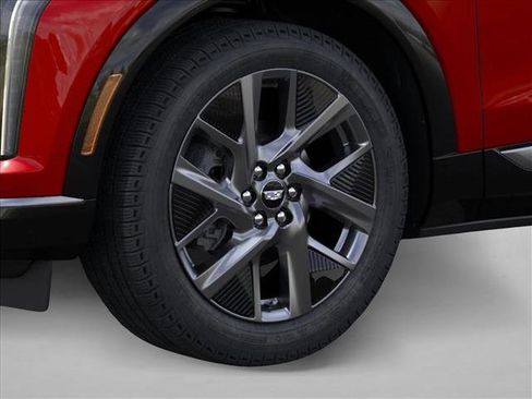 New 2026 Cadillac Optiq Luxury 1 image 9