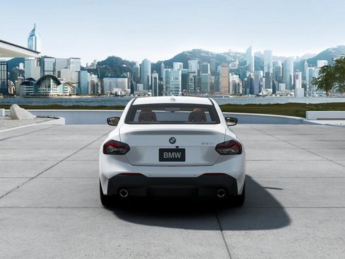 New 2025 BMW 230i Coupe w/ Convenience Package image 5