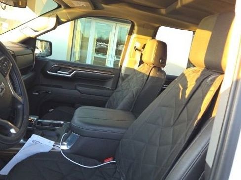 Used 2023 Chevrolet Silverado 1500 LT Trail Boss w/ Convenience Package II image 12