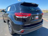 Used 2019 Toyota Highlander FWD V6 image 4