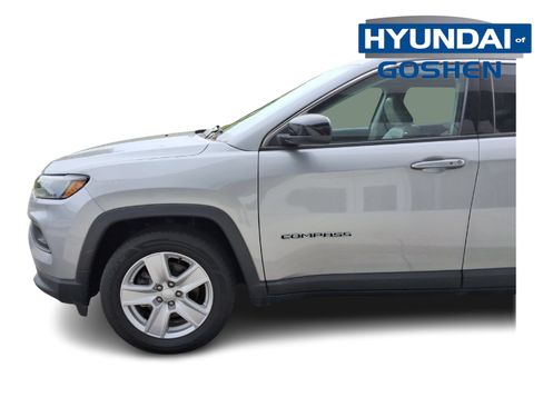 Used 2022 Jeep Compass Latitude FWD image 5