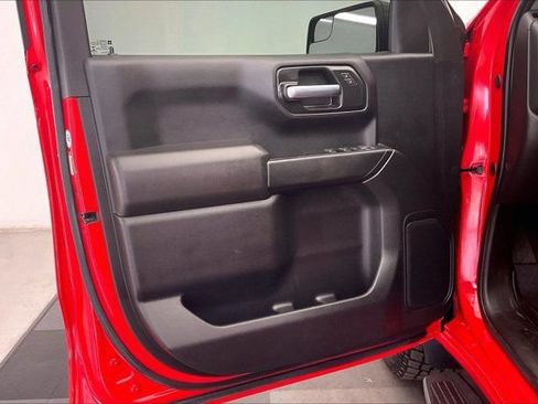 Used 2021 Chevrolet Silverado 1500 Custom Trail Boss w/ LPO, Dark Essentials Package AWD/4WD image 24