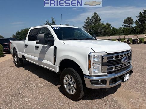 Used 2024 Ford F350 XLT w/ FX4 Off-Road Package AWD/4WD image 8