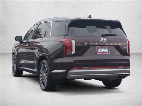 Used 2024 Hyundai Palisade Calligraphy image 8