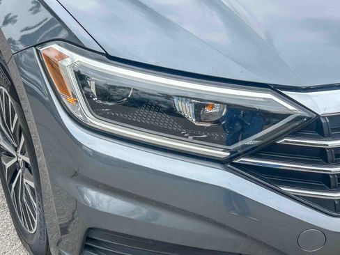 Used 2019 Volkswagen Jetta SEL FWD image 4