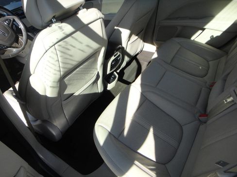 Used 2019 Lincoln MKZ Reserve image 13