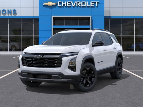 New 2026 Chevrolet Equinox LT w/ Convenience Package II FWD image 7