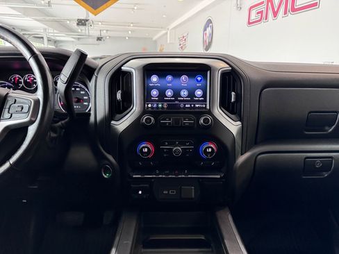 Used 2021 Chevrolet Silverado 1500 LT Trail Boss AWD/4WD image 19