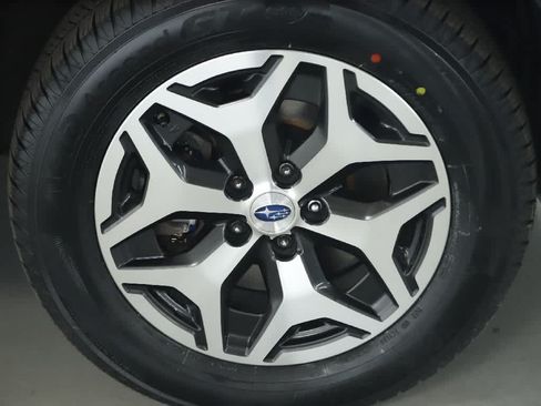Certified 2021 Subaru Forester Premium AWD/4WD image 11