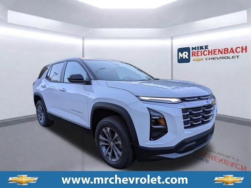 New 2026 Chevrolet Equinox LT w/ Convenience Package II image 1