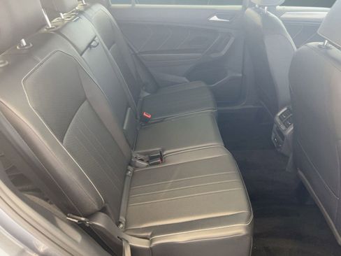 Used 2023 Volkswagen Tiguan SE R-Line image 29