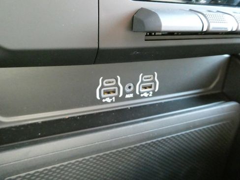 New 2026 RAM 1500 Express AWD/4WD image 20