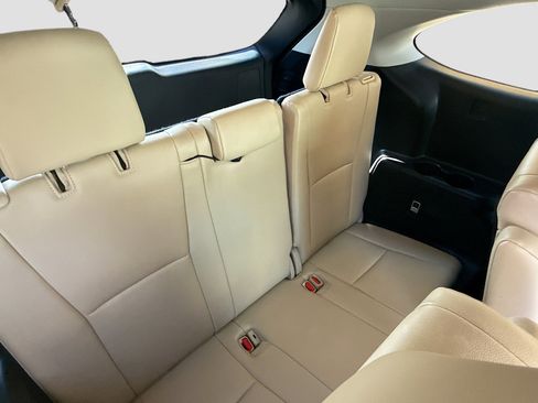 Used 2022 Toyota Highlander XLE image 29