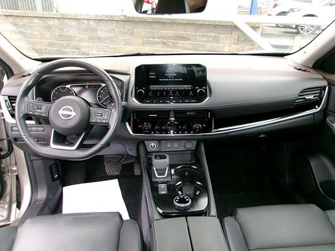 Used 2023 Nissan Rogue SL w/ SL Premium Package AWD/4WD image 14