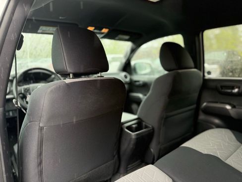 Certified 2023 Toyota Tacoma TRD Off-Road image 16