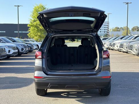 Used 2022 Chevrolet Equinox LS FWD image 14