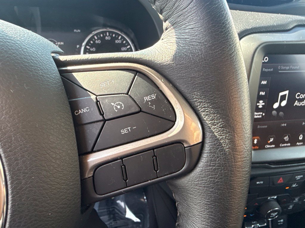 Used 2022 Jeep Renegade Latitude w/ Convenience Group AWD/4WD image 21