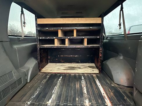 Used 2021 Chevrolet Express 3500 LS image 15