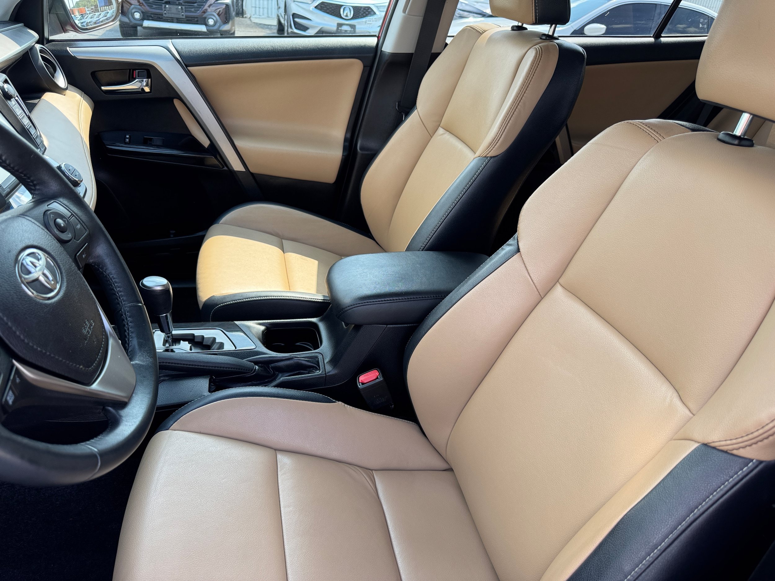Used 2016 Toyota RAV4 Limited w/ Advanced Technology Package AWD/4WD image 23