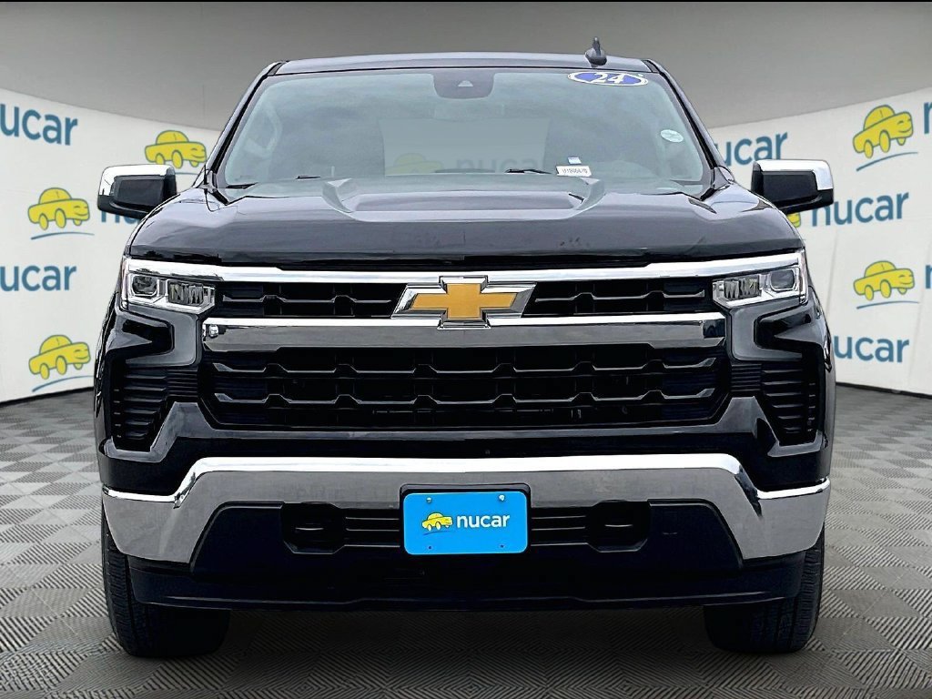 Used 2024 Chevrolet Silverado 1500 LT AWD/4WD image 2