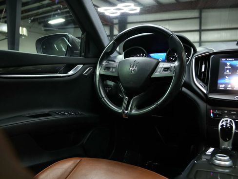 Used 2018 Maserati Ghibli image 42