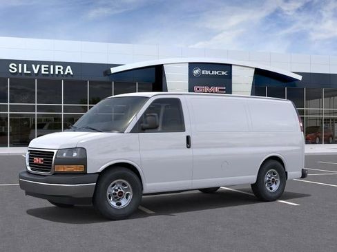 New 2026 GMC Savana 2500 RWD image 2