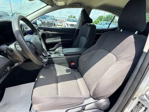 Used 2025 Toyota Camry LE FWD image 9