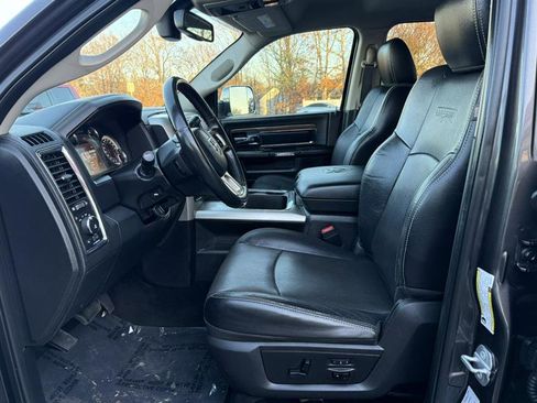 Used 2016 RAM 3500 Laramie image 30