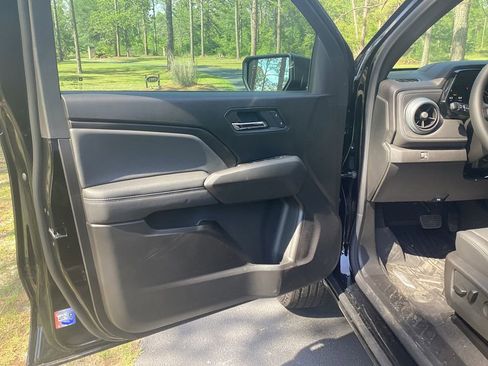 New 2026 Chevrolet Colorado LT RWD image 10